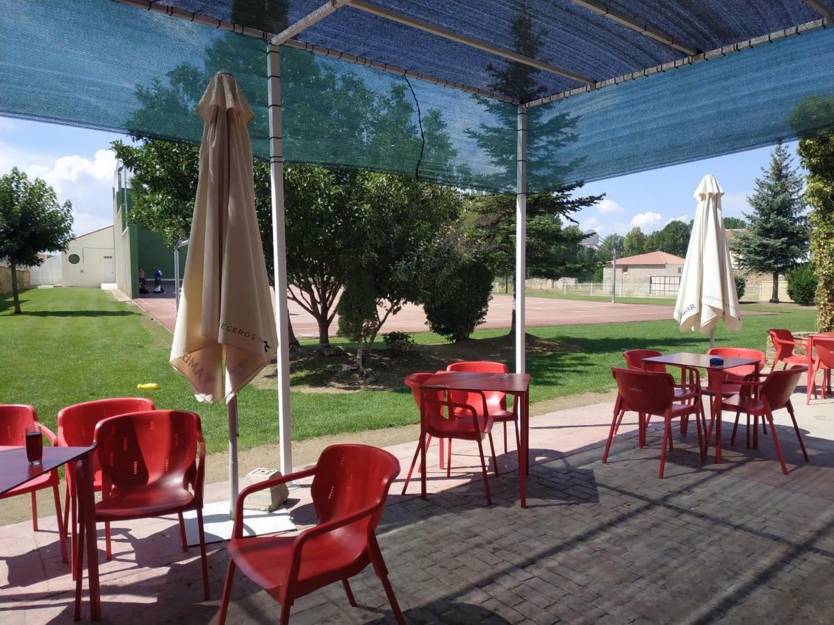 Hotel Hostal Restaurante La Concordia à Fuentes Claras Extérieur photo